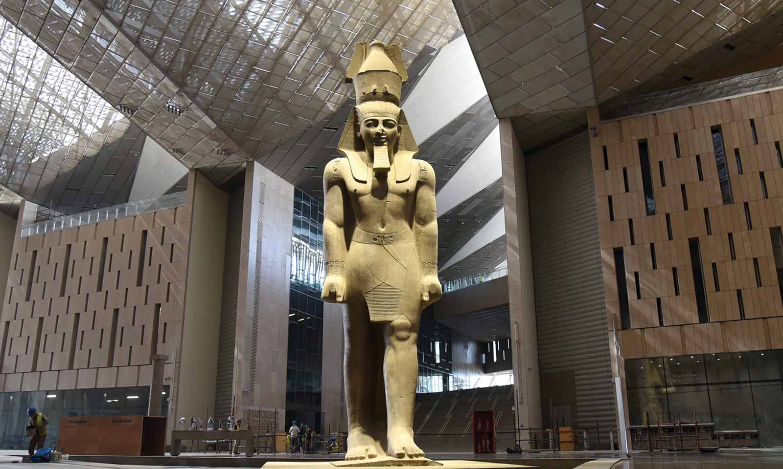 "Tutankhamun & Pyramids Tour featuring the Grand Egyptian Museum, the Great Pyramid, and the Sphinx, showcasing Egypt’s ancient treasures and iconic landmarks."