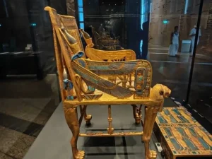 Tutankhamun Golden Throne with Queen Ankhesenamun